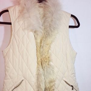 Vest with real fur